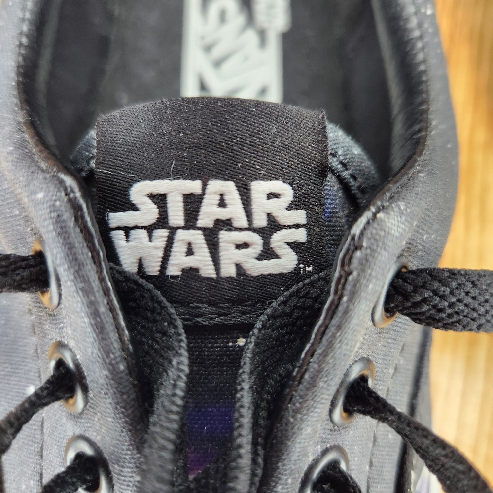 Limited Edition Star Wars Vans Size Men's Size 9 Women's 10.5 - Picture 5 of 7